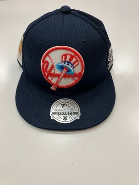 New York Yankees Fitted Hat 7 3/8